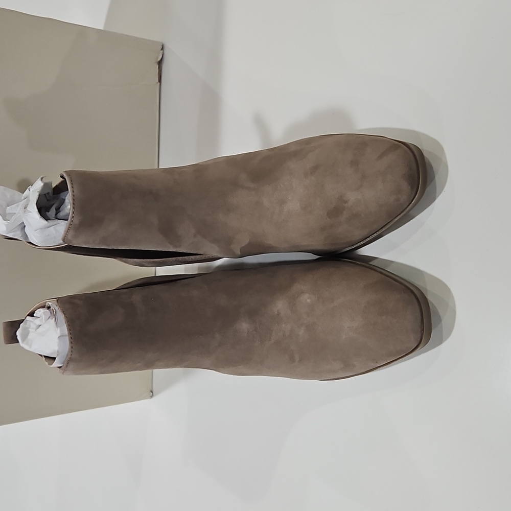 Anne Klein Women's Tan Ankle Boots Slip On.  Taupe. Sz 6.5 - Picture 5 of 8